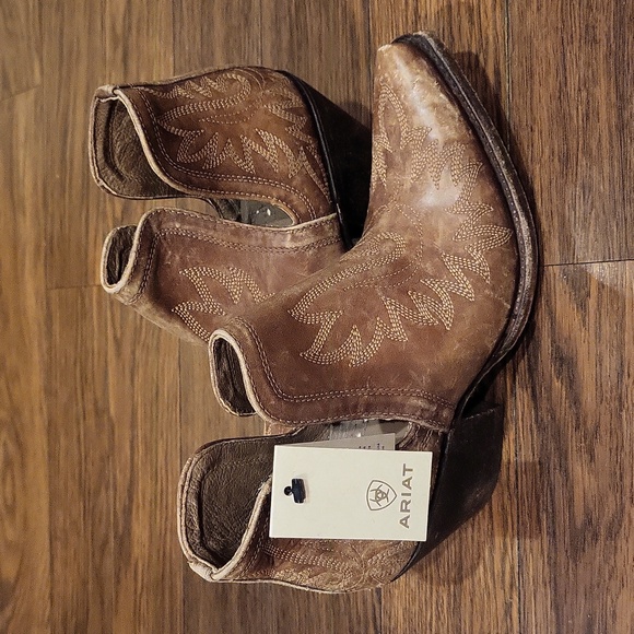 Ariat Dixon Western Boots In Naturally Distressed Brown 8.5 NWT - Picture 10 of 13